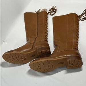 Sofft Tan Leather Lace-Up Boots